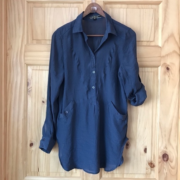 LOVE Stitch tunic top with roll tab sleeves size medium - Picture 3 of 9